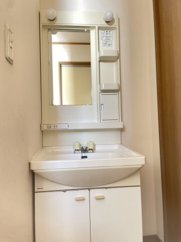 物件内観写真5　(2022年11月撮影※現況を優先します。)