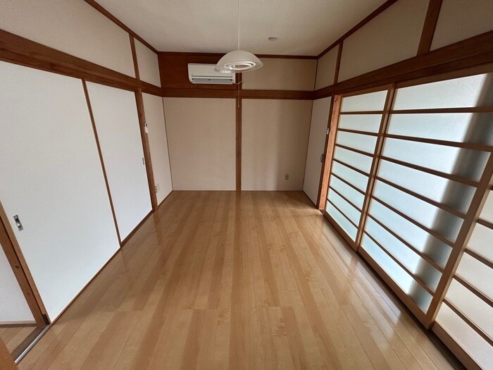 物件内観写真3　(11号 洋間)