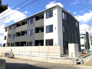 ｇｌａｎｚ・西野外観写真
