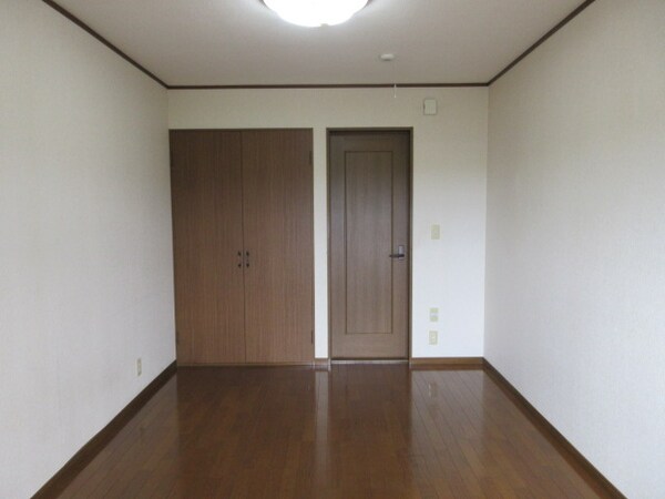 居室(同タイプ間取り別室の写真です（A202）。現況を優先します。)