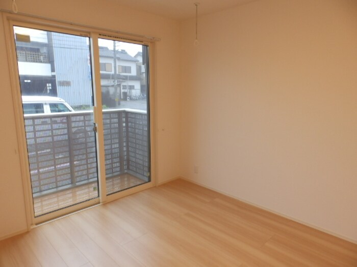 物件内観写真8　(LDK10.7帖)