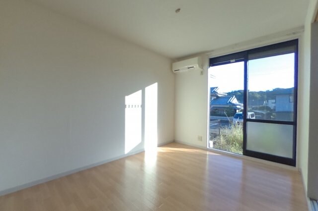 物件内観写真4　(現況と異なる場合は現況を優先します。2019年11月撮影。)