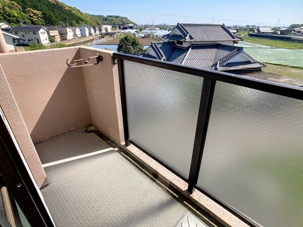 バルコニー(2025年5月撮影※現況を優先致します。)