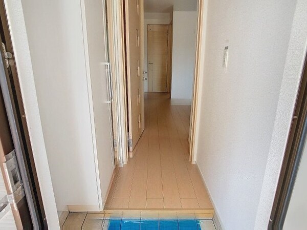 玄関(2024年7月撮影)