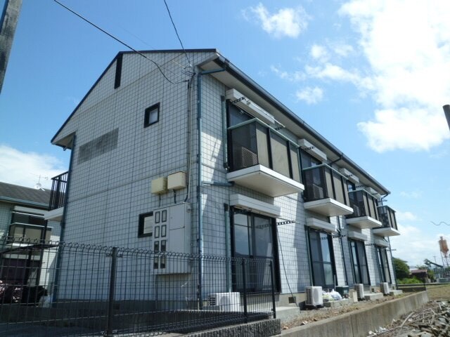 物件外観写真1　(現況と異なる場合は現況を優先します。)