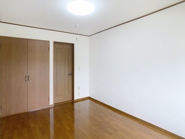 物件内観写真3　(2025年8月撮影※現況を優先します。)