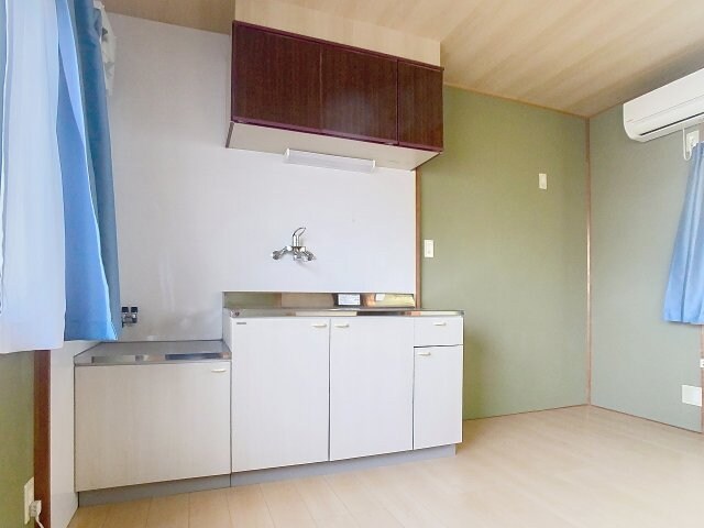 物件内観写真2　(2025年10月撮影※現況を優先します。)