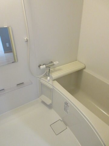 物件内観写真4　(現況を優先します。（撮影時期：2019年5月）)