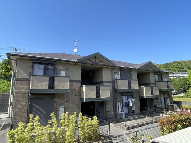 物件外観写真1　(現況と異なる場合は現況を優先します。2022年11月撮影。)