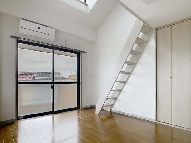 物件内観写真4　(2025年4月撮影※現況を優先致します。)