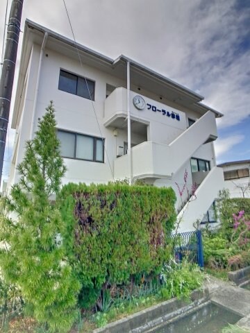 フローラル赤堤(南国)の物件外観写真