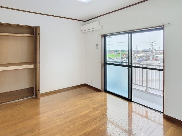 物件内観写真2　(現況を優先します。（撮影時期：2024年7月）)