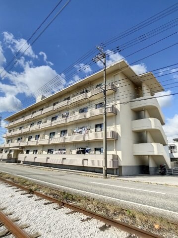 物件外観写真1　(現況と異なる場合は現況を優先します。)