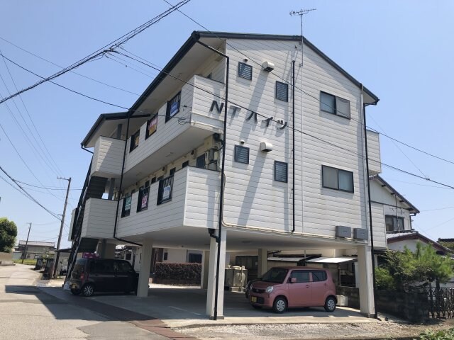 NTハイツの物件外観写真