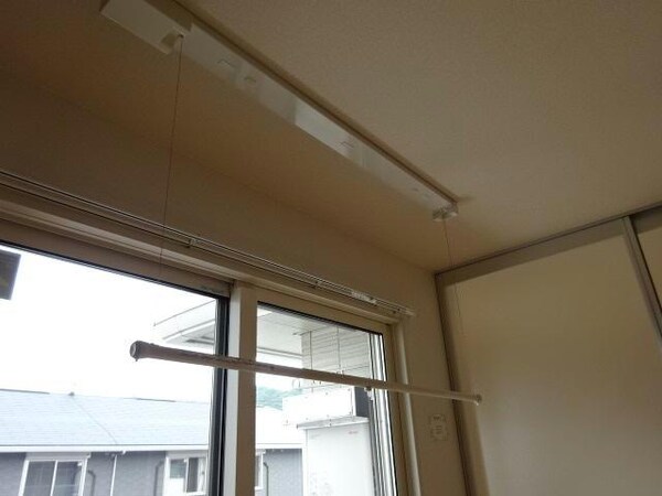 その他設備(室内物干し)