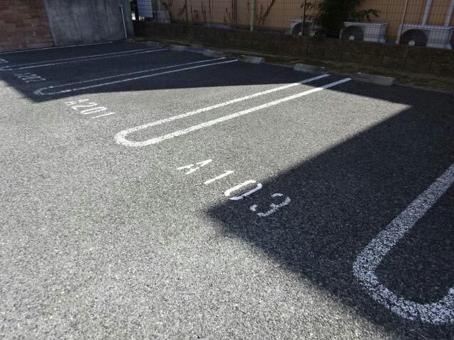 物件外観写真2　