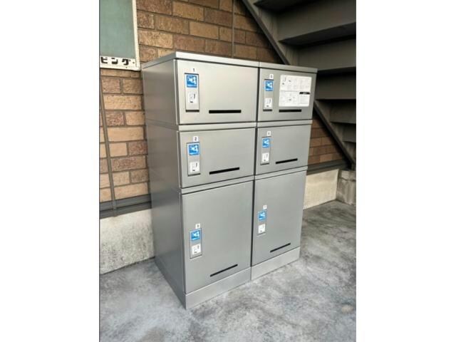 物件外観写真5　(宅配ボックス)