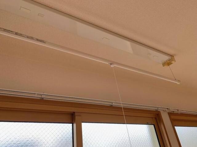 物件内観写真14　(室内物干し)