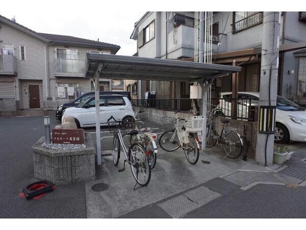 駐輪場