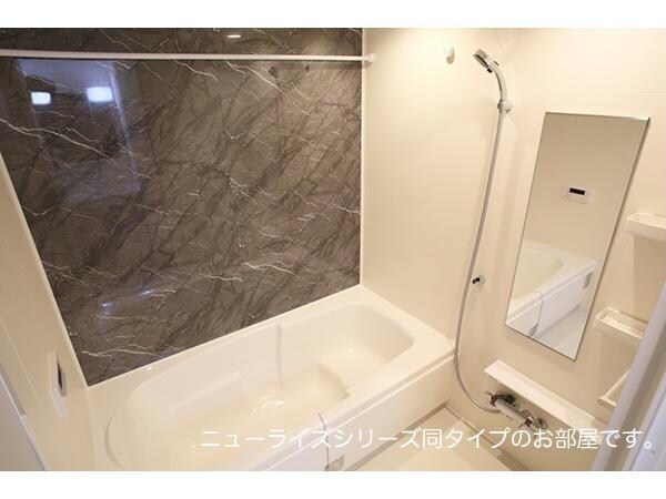 物件内観写真4　(イメージ)