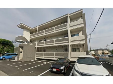 エンパイヤfour保田窪外観写真