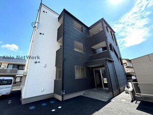 ネオステージ長嶺東外観写真