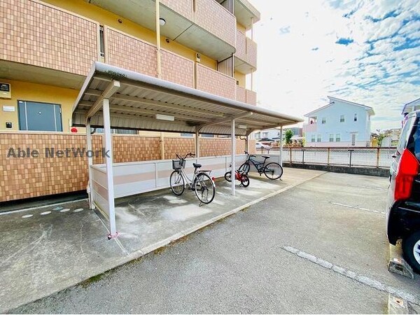 駐輪場