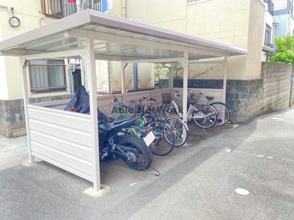 駐輪場