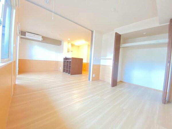 居室(同型モデル)