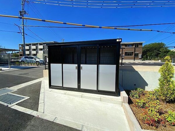 建物設備(ゴミ置き場)
