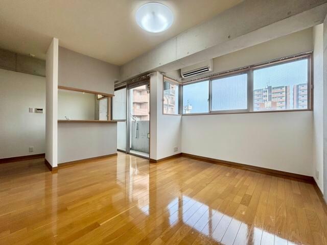 物件内観写真5　(同型　現状優先)