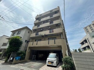 ラフォーレ25番館外観写真