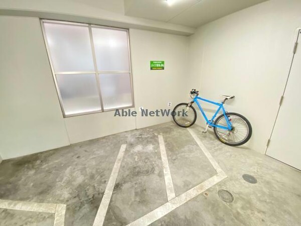 バイク置き場