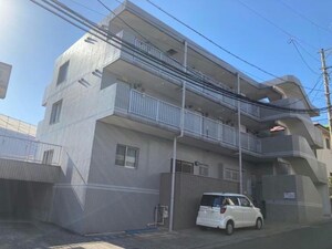 庵木マンション外観写真