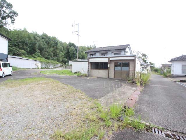 志比田テナント