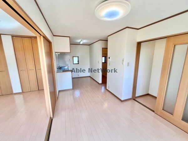 リビングダイニング