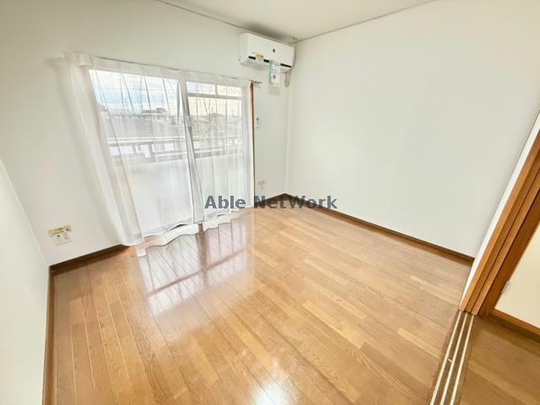 リビングダイニング