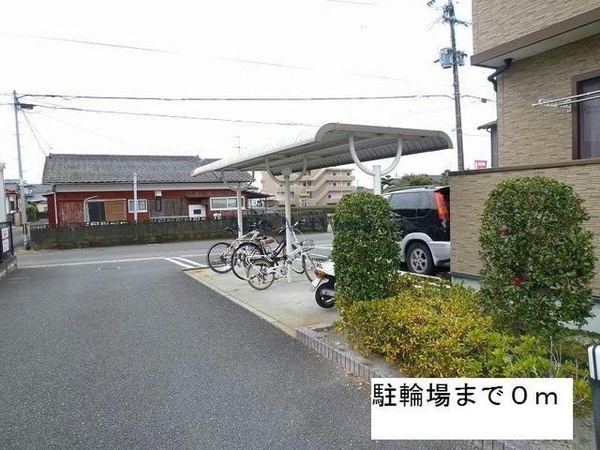 駐輪場(駐輪場)