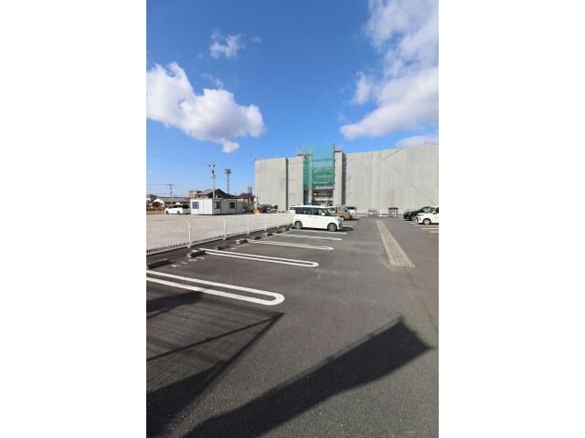 ミニョンユキの駐車場