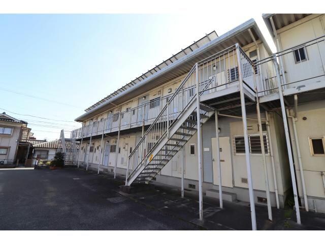 メゾン丸山A棟の外観