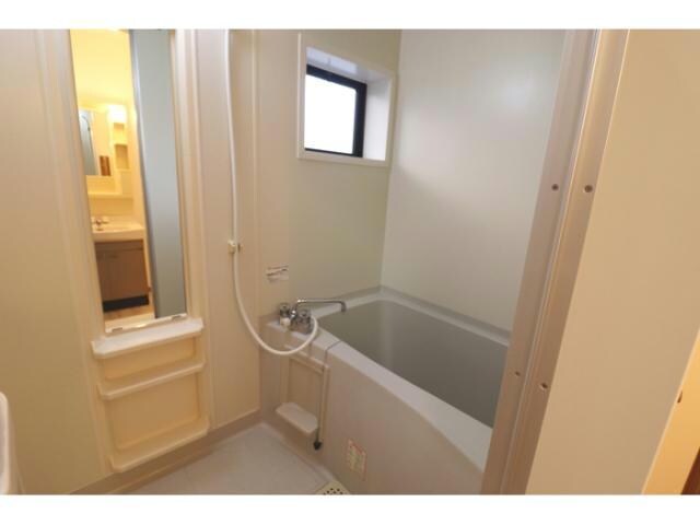 物件内観写真10　(別部屋写真、現状優先)