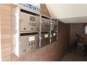 遊歩ビル外観写真