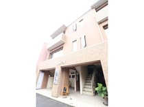 遊歩ビルの外観写真