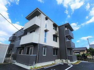 エストピア参番館外観写真