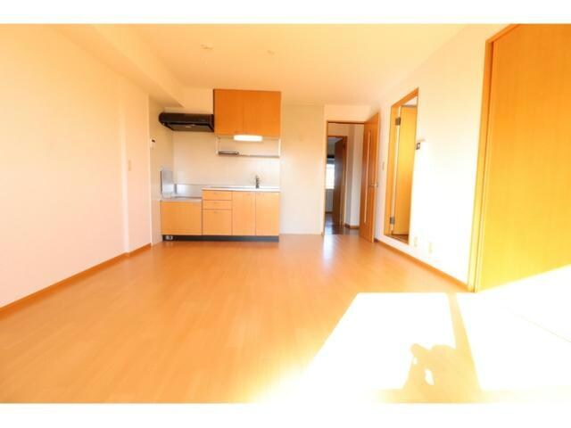 物件内観写真4　(別部屋写真。現状優先)