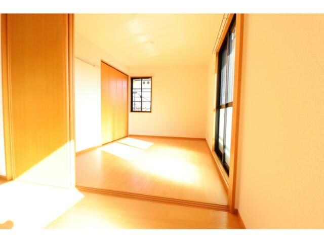 物件内観写真6　(別部屋写真。現状優先)