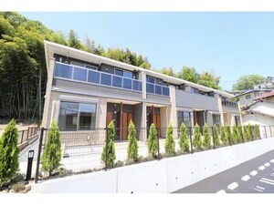 コンフォート上野丘南B外観写真