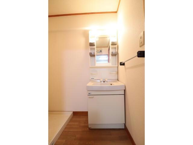 ハイネス佐藤の洗面所・脱衣所