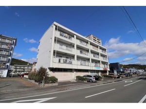 ファミーユⅡ外観写真