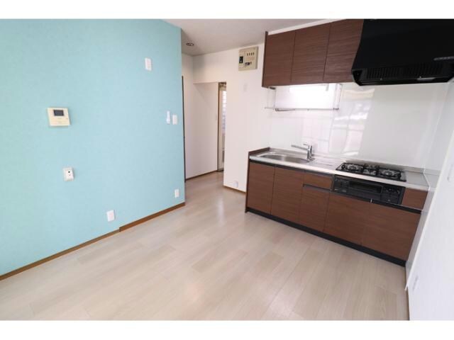 物件外観写真4　(101　システムキッチン導入しました★)